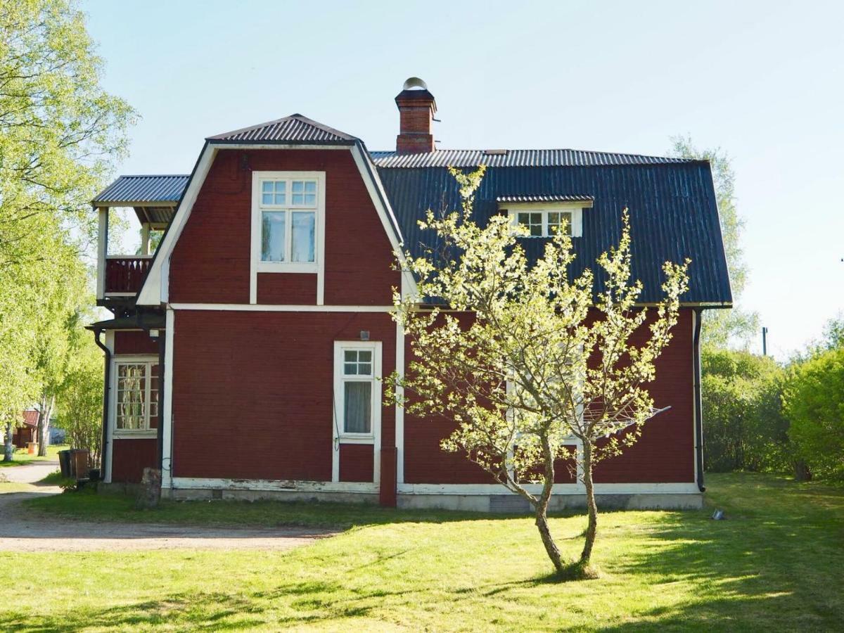 Orsastuguthyrning-Kyrkbyn Villa Ngoại thất bức ảnh